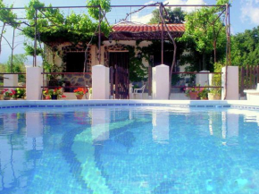Charming Cottage in Loja with Private Pool